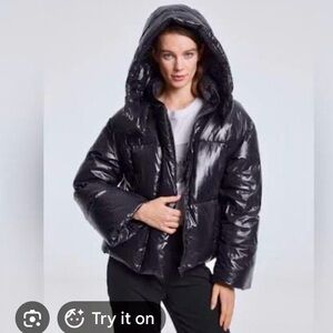 Lattelier Puffer Crop Jacket BLACK size s NWOT